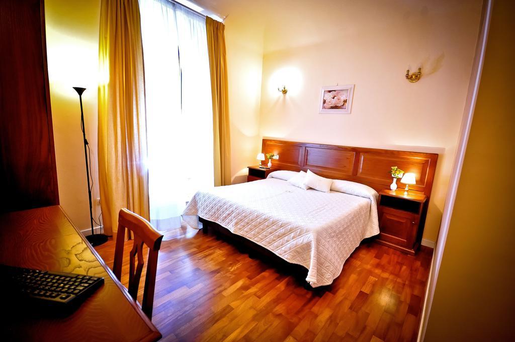Relais Cavour Hotel Roma Cameră foto
