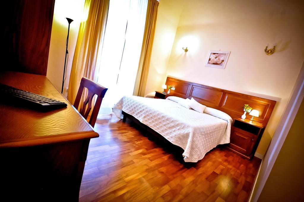 Relais Cavour Hotel Roma Cameră foto
